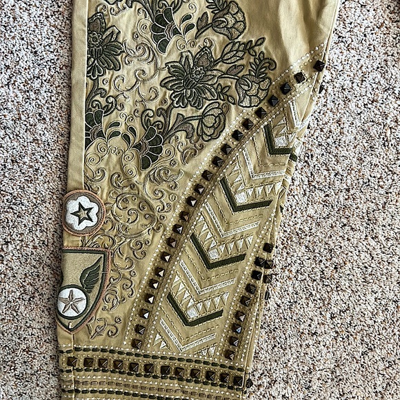 Spell & The Gypsy NWOT Boho Tan Embroidered Cropped Pants **Size S** 🌸🌸 - Picture 6 of 10